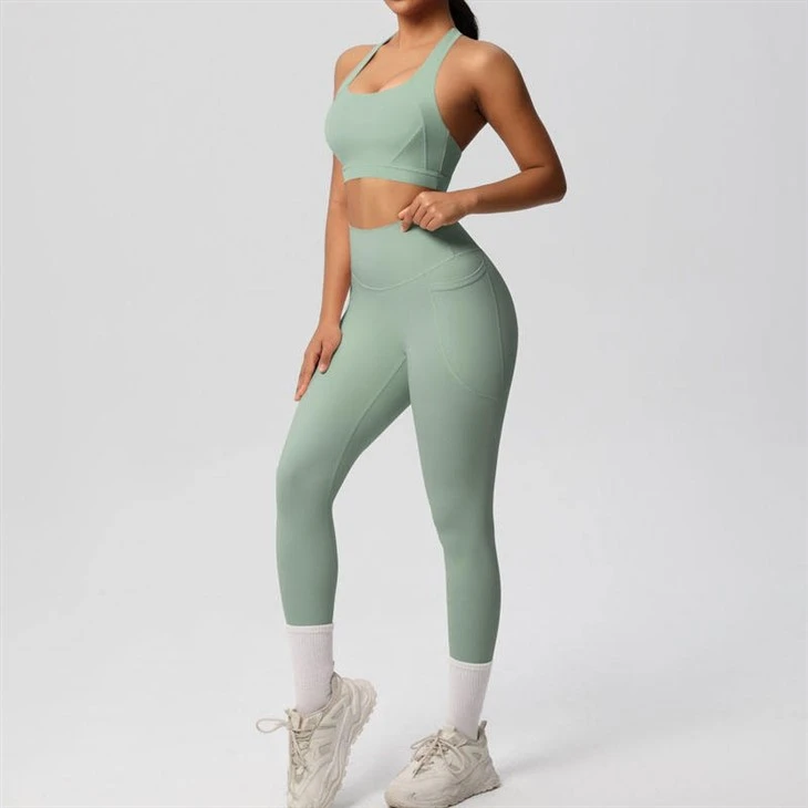 Crisscross back sports bra set5